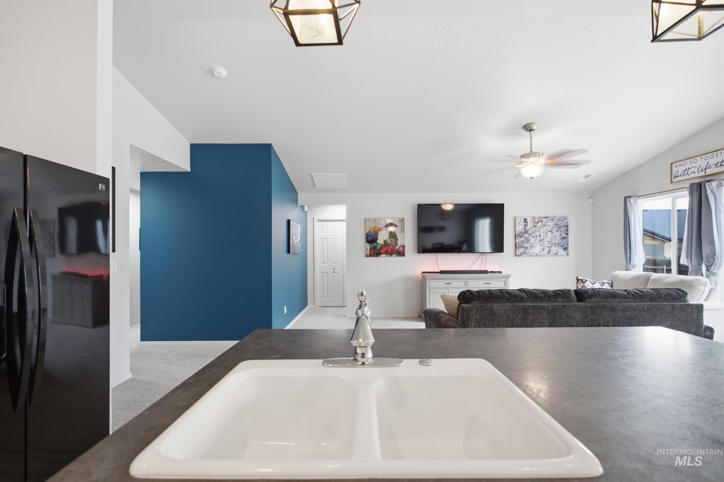 11852 Wilmington St, Caldwell, Idaho 83605, 3 Bedrooms, 2 Bathrooms, Residential For Sale, Price $394,900,MLS 98995107