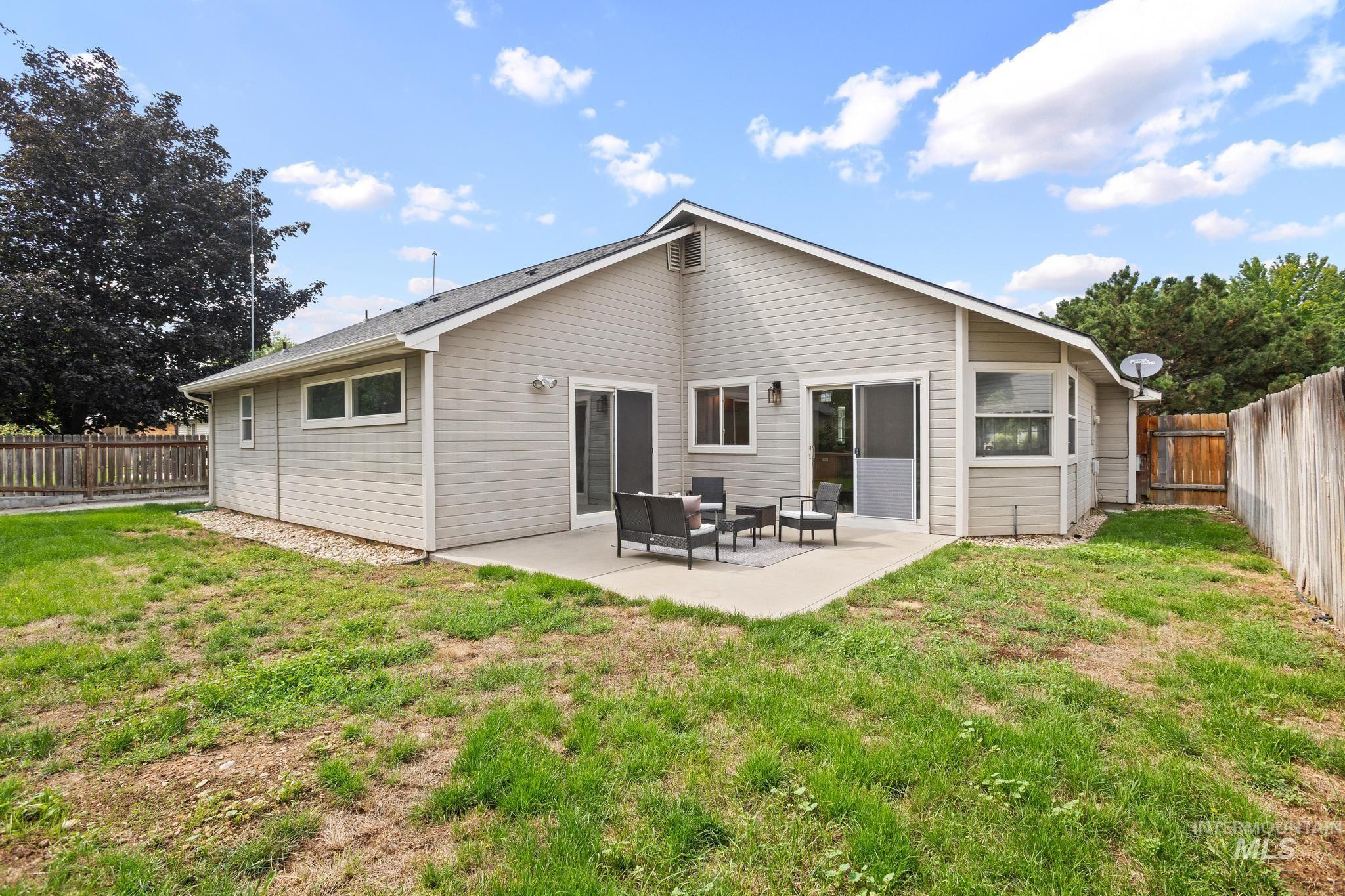 2305 E Chateau Dr, Meridian, Idaho 83646, 3 Bedrooms, 2 Bathrooms, Residential For Sale, Price $439,900,MLS 98995109