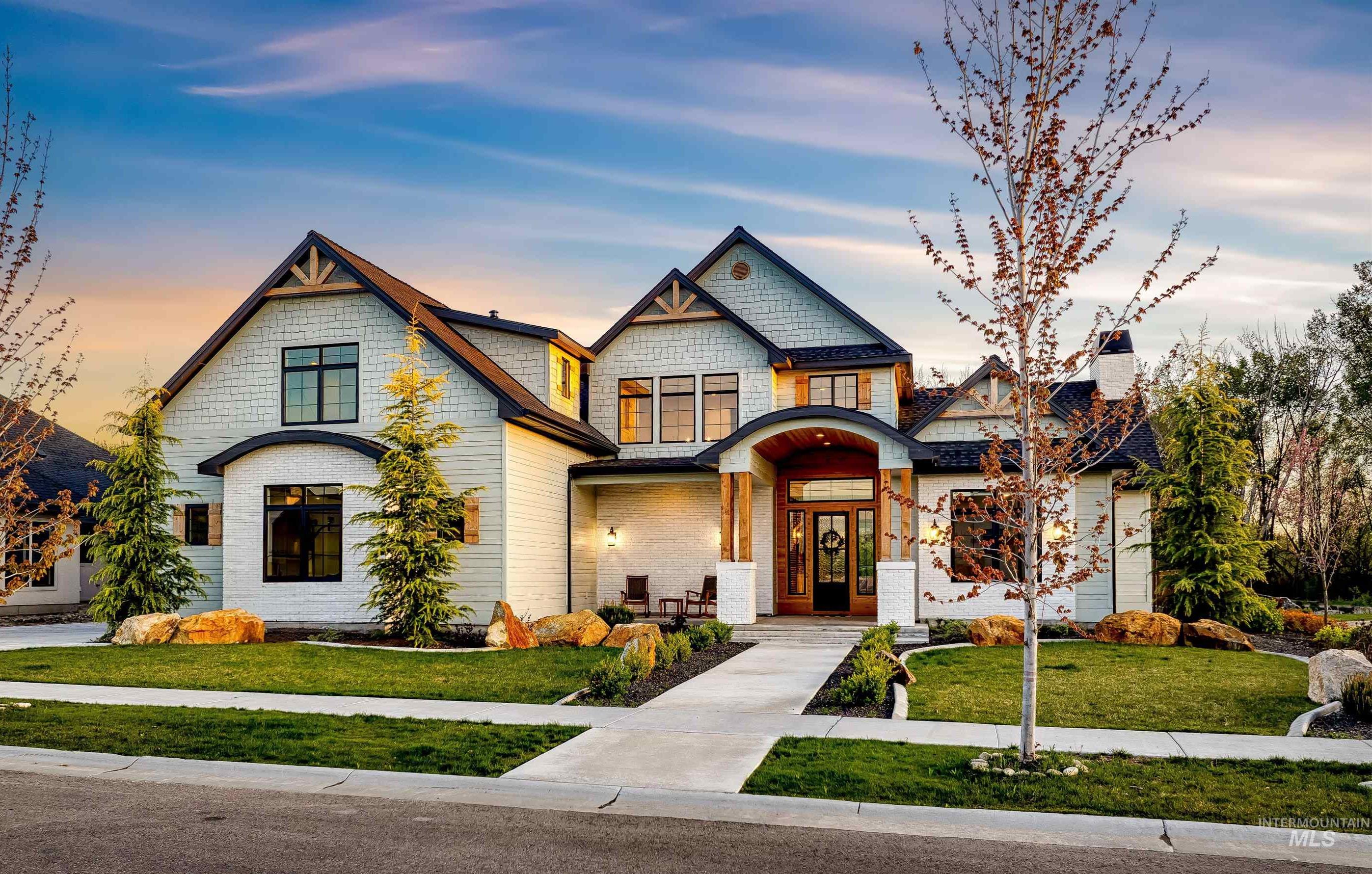 7723 W Hevelius, Eagle, Idaho 83616, 5 Bedrooms, 3.5 Bathrooms, Residential For Sale, Price $1,895,000,MLS 98995111