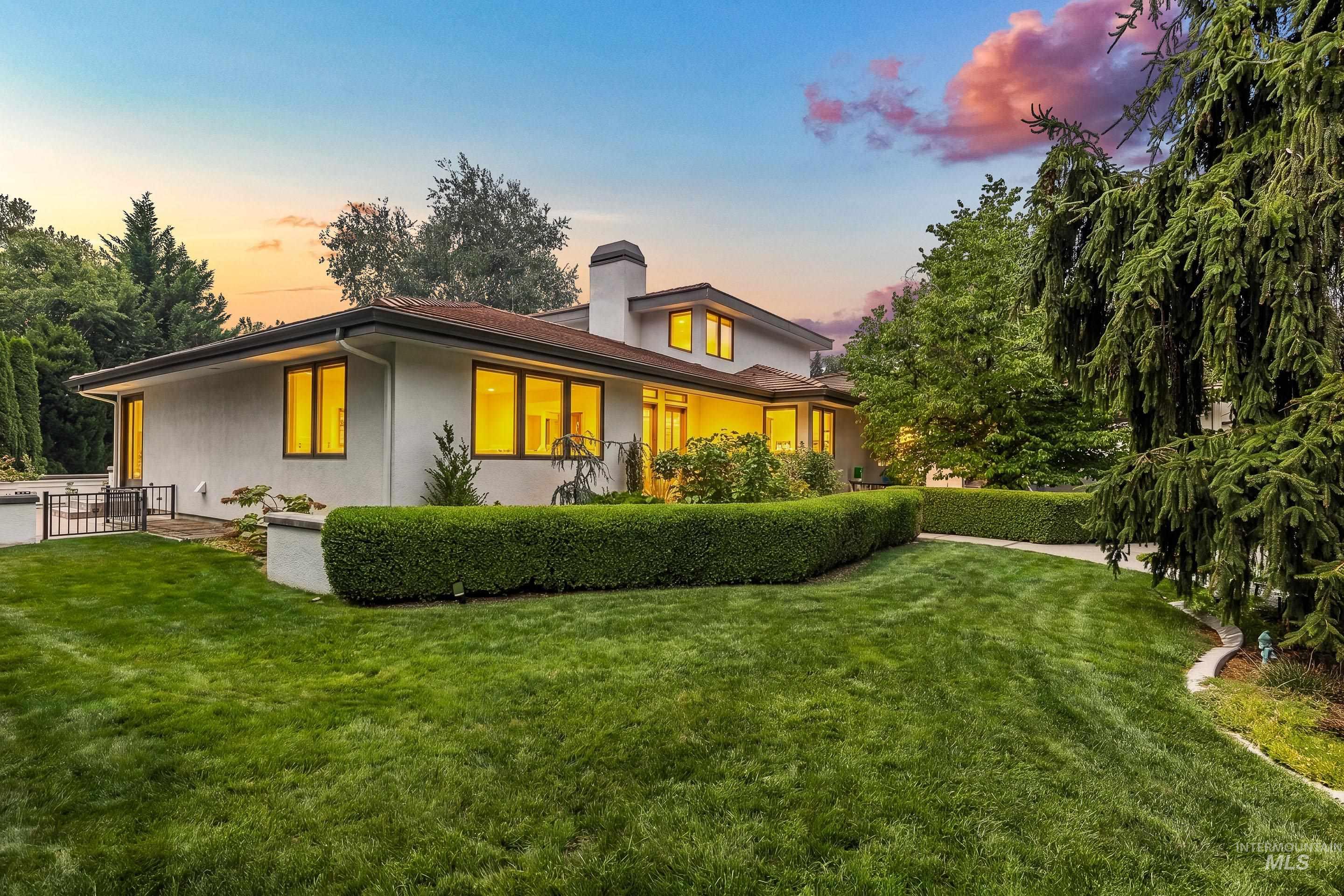 11247 W Hickory Bark Drive, Boise, Idaho 83713, 5 Bedrooms, 4 Bathrooms, Residential For Sale, Price $925,000,MLS 98995112
