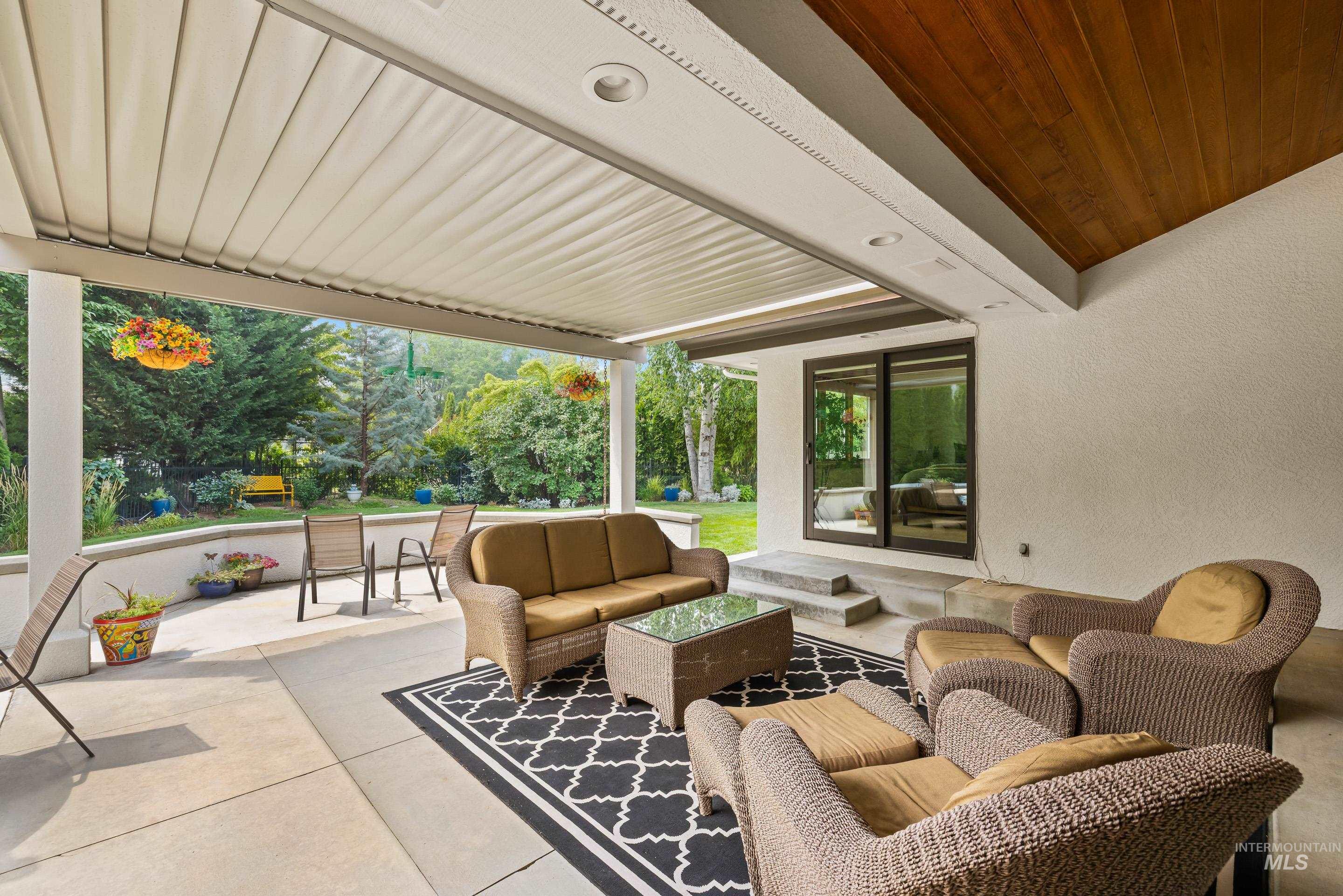 11247 W Hickory Bark Drive, Boise, Idaho 83713, 5 Bedrooms, 4 Bathrooms, Residential For Sale, Price $925,000,MLS 98995112