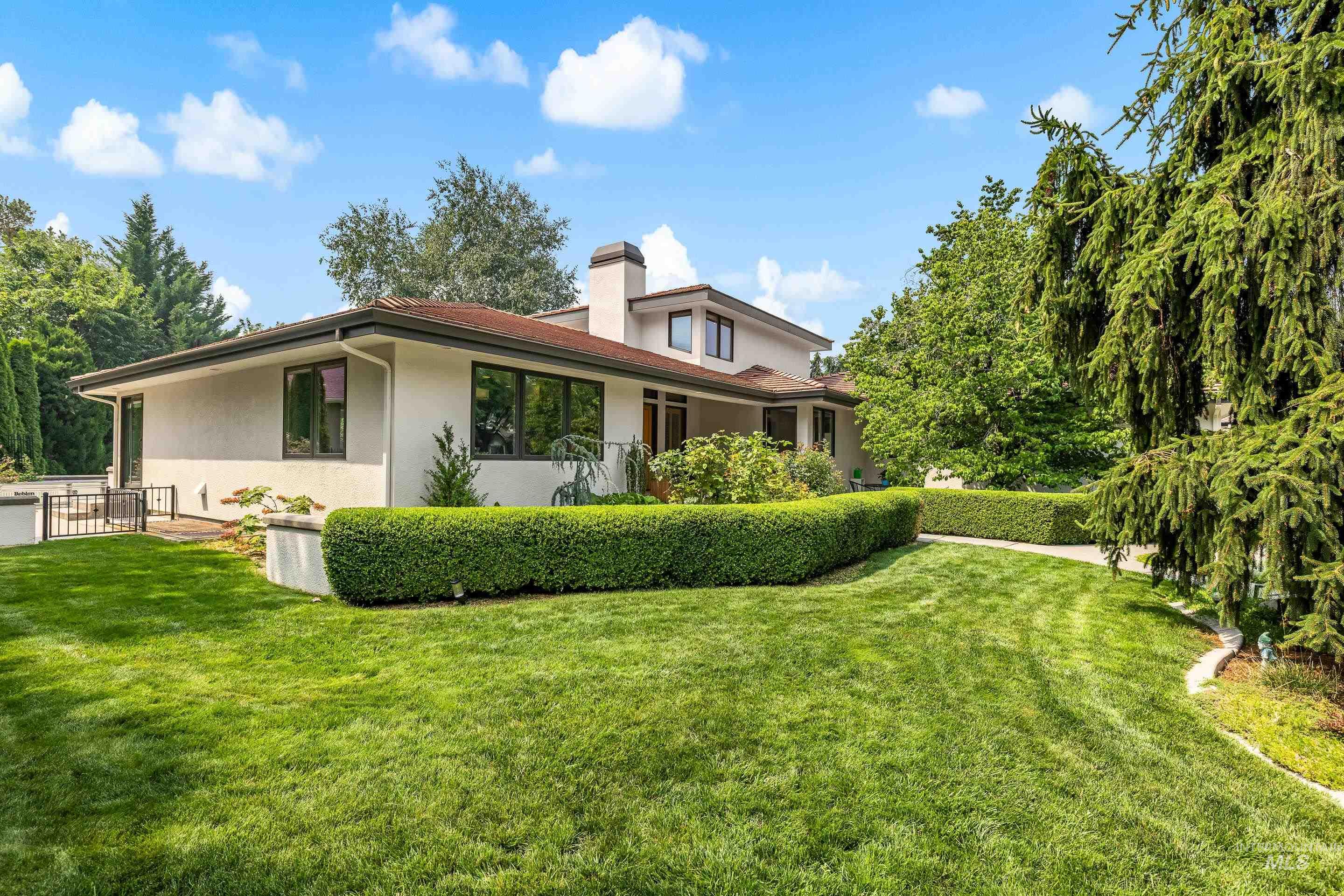 11247 W Hickory Bark Drive, Boise, Idaho 83713, 5 Bedrooms, 4 Bathrooms, Residential For Sale, Price $925,000,MLS 98995112