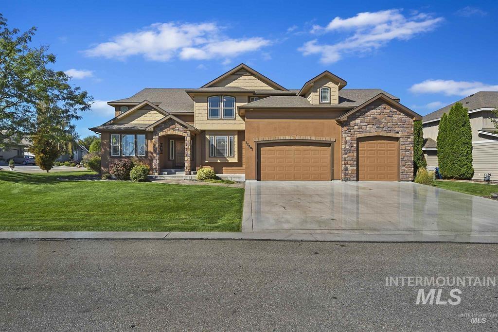 12291 S Essex Way, Nampa, Idaho 83686, 5 Bedrooms, 3.5 Bathrooms, Residential For Sale, Price $705,000,MLS 98995114