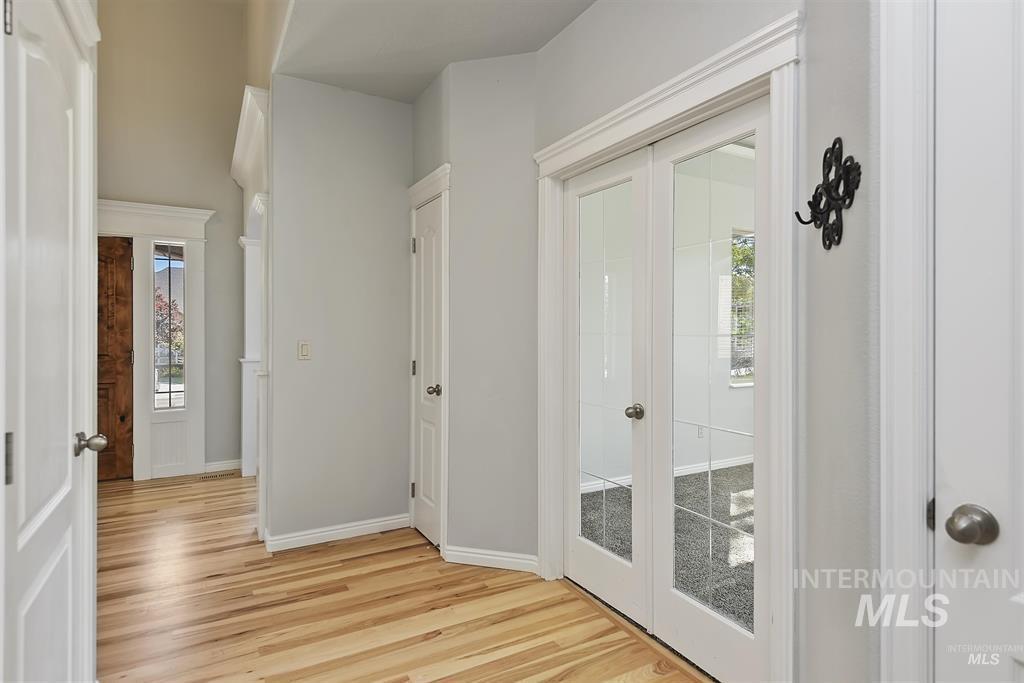 12291 S Essex Way, Nampa, Idaho 83686, 5 Bedrooms, 3.5 Bathrooms, Residential For Sale, Price $705,000,MLS 98995114
