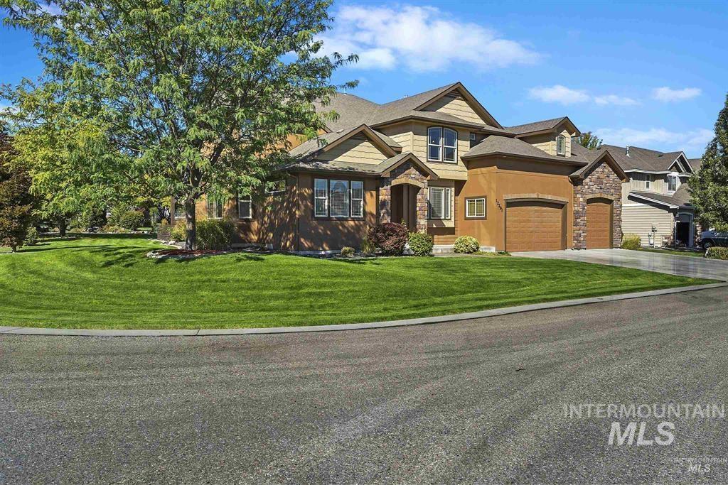 12291 S Essex Way, Nampa, Idaho 83686, 5 Bedrooms, 3.5 Bathrooms, Residential For Sale, Price $705,000,MLS 98995114