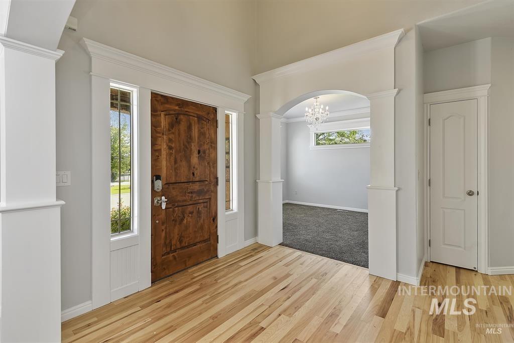 12291 S Essex Way, Nampa, Idaho 83686, 5 Bedrooms, 3.5 Bathrooms, Residential For Sale, Price $705,000,MLS 98995114
