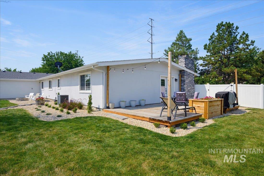 2480 S Cloverdale Rd, Boise, Idaho 83709, 4 Bedrooms, 3 Bathrooms, Residential For Sale, Price $993,750,MLS 98995115