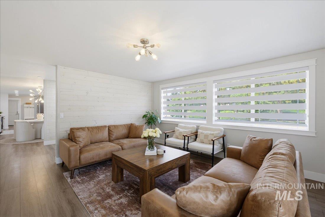 2480 S Cloverdale Rd, Boise, Idaho 83709, 4 Bedrooms, 3 Bathrooms, Residential For Sale, Price $993,750,MLS 98995115