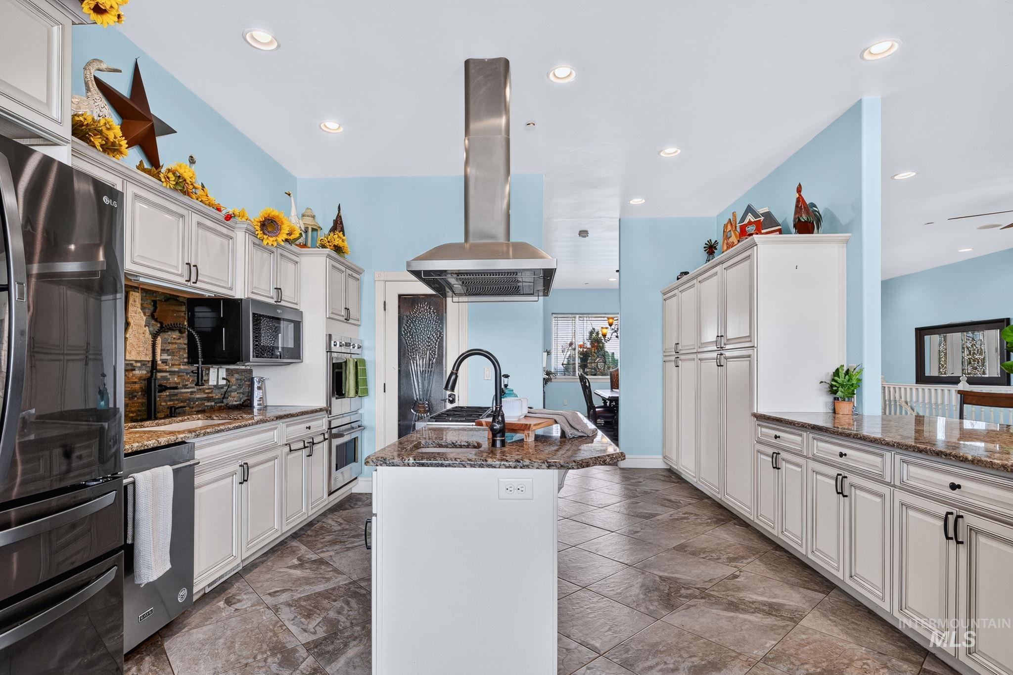 11378 Purple Sage Rd, Middleton, Idaho 83644, 5 Bedrooms, 4 Bathrooms, Residential For Sale, Price $1,850,000,MLS 98995117