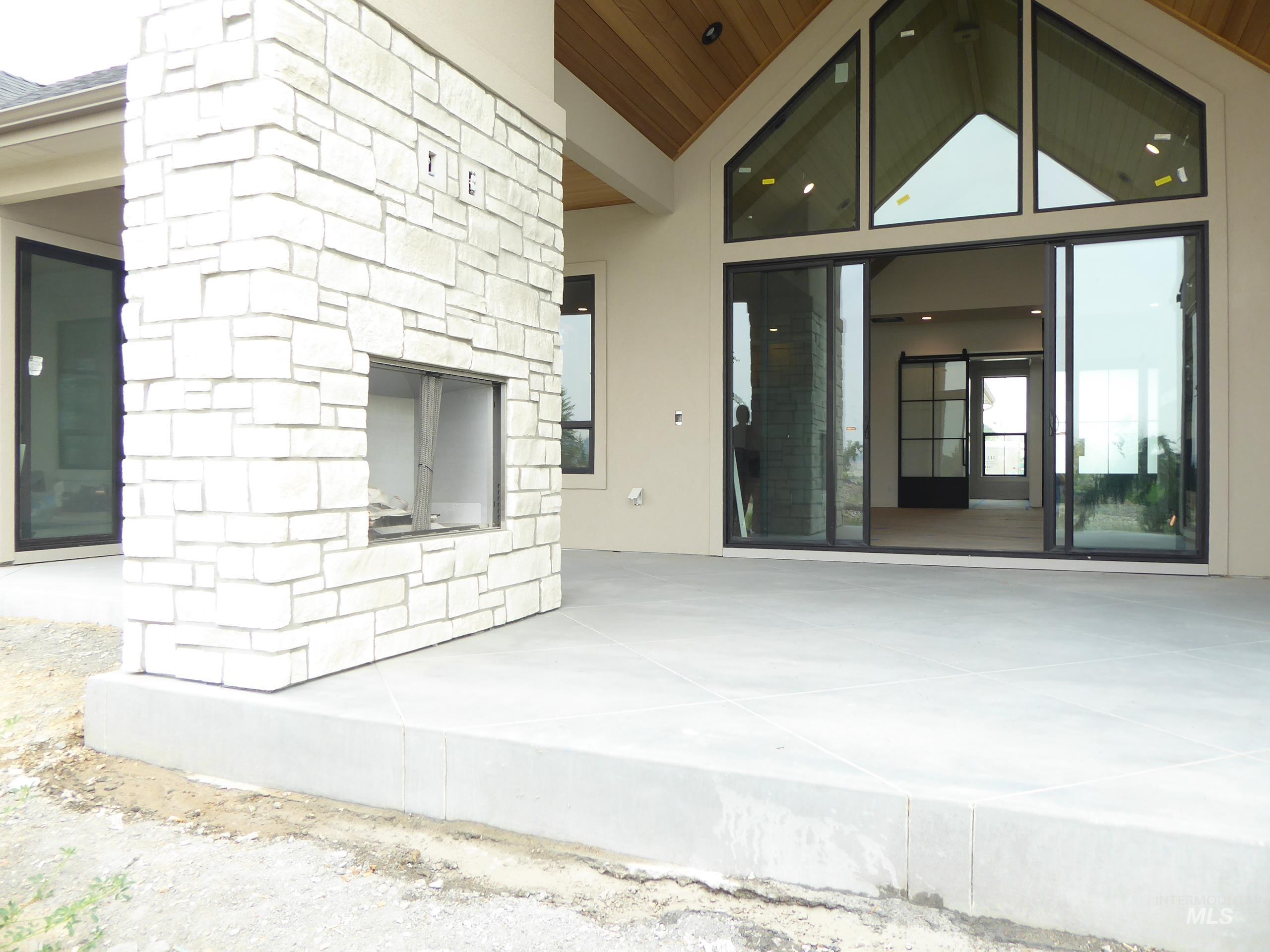 3669 N Bellrock Avenue, Eagle, Idaho 83616, 4 Bedrooms, 3.5 Bathrooms, Residential For Sale, Price $1,932,000,MLS 98995118