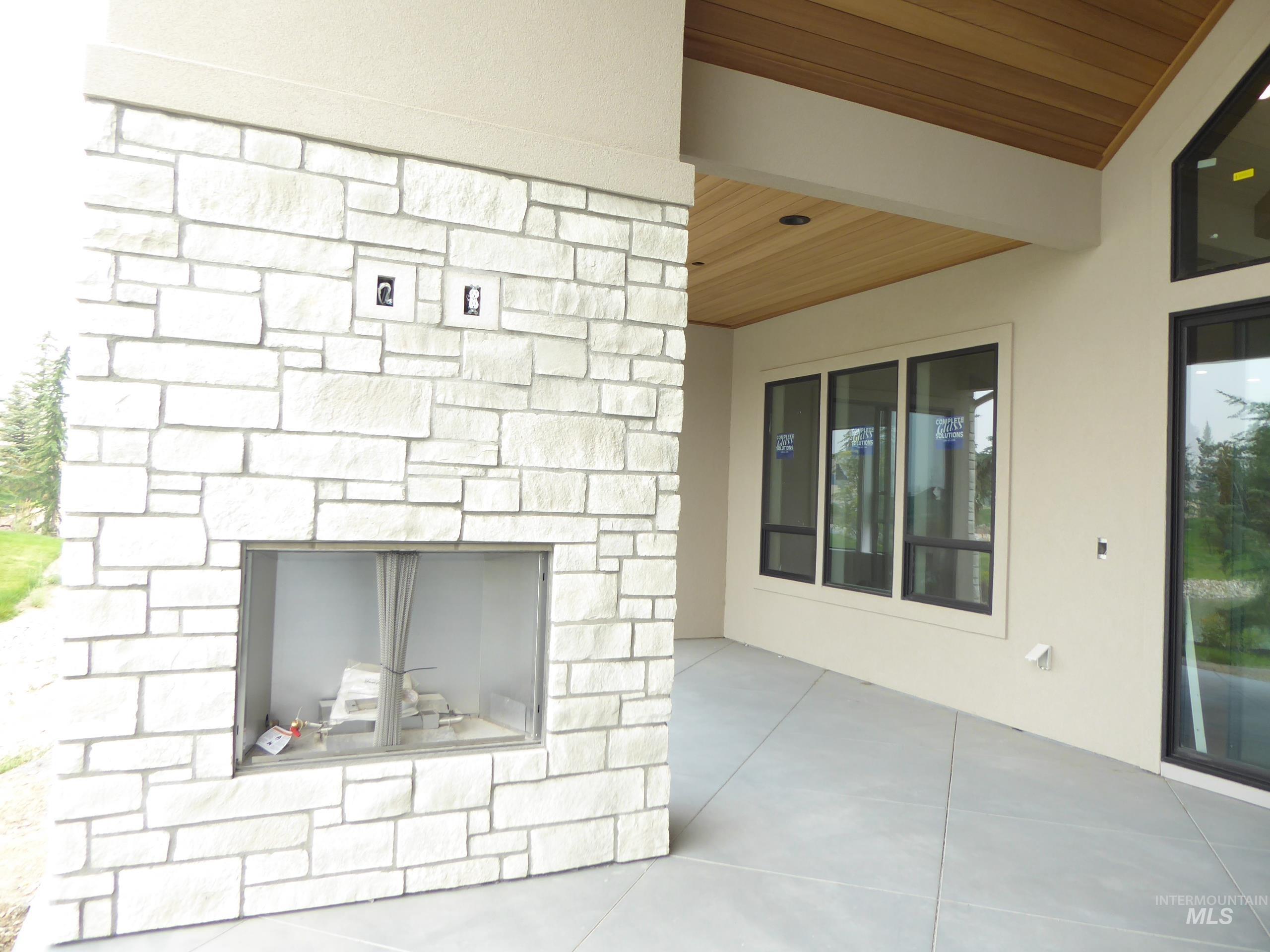 3669 N Bellrock Avenue, Eagle, Idaho 83616, 4 Bedrooms, 3.5 Bathrooms, Residential For Sale, Price $1,932,000,MLS 98995118
