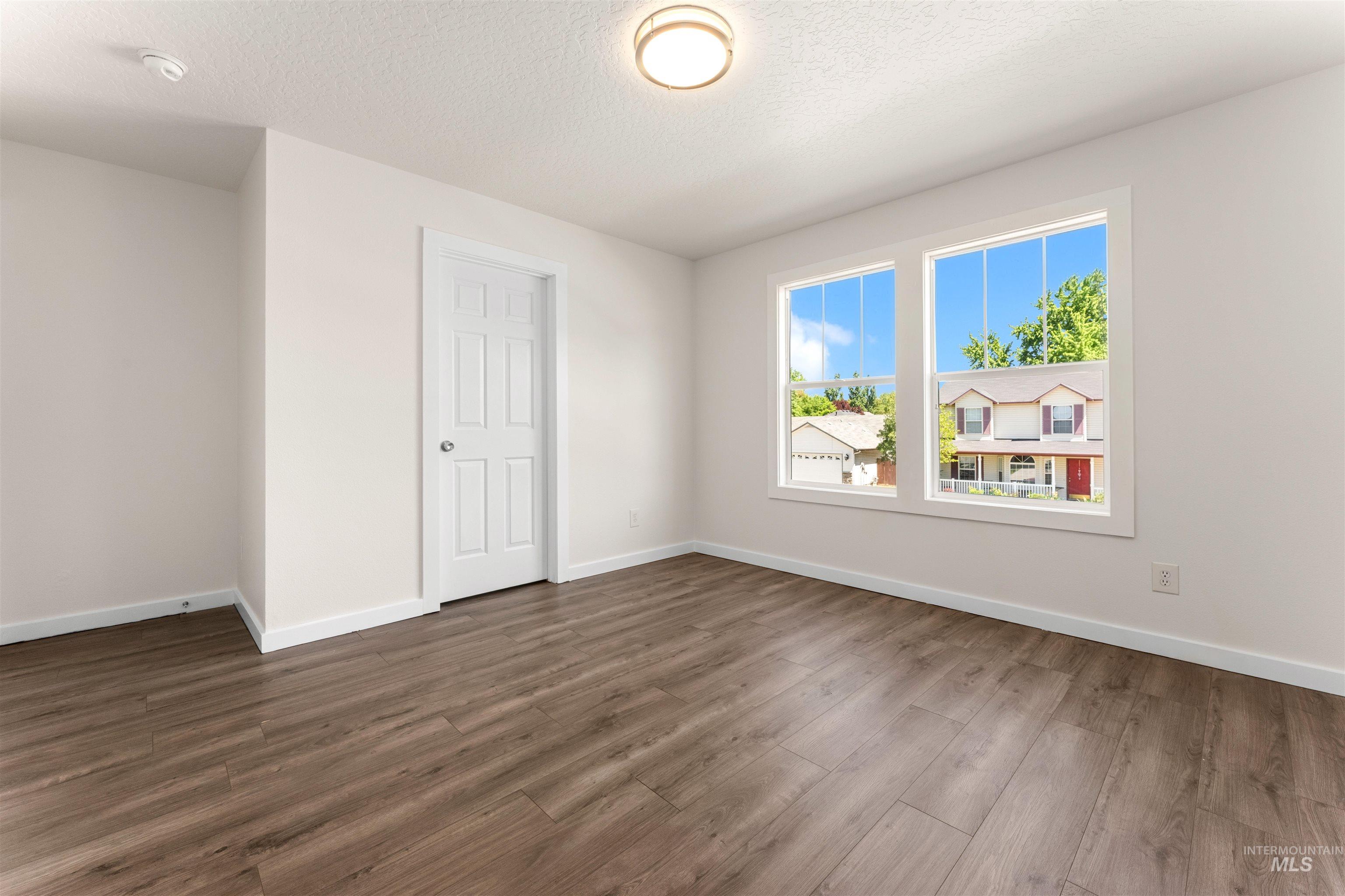 3421 N Tweedbrook Pl., Boise, Idaho 83713, 5 Bedrooms, 2.5 Bathrooms, Residential For Sale, Price $599,990,MLS 98995120