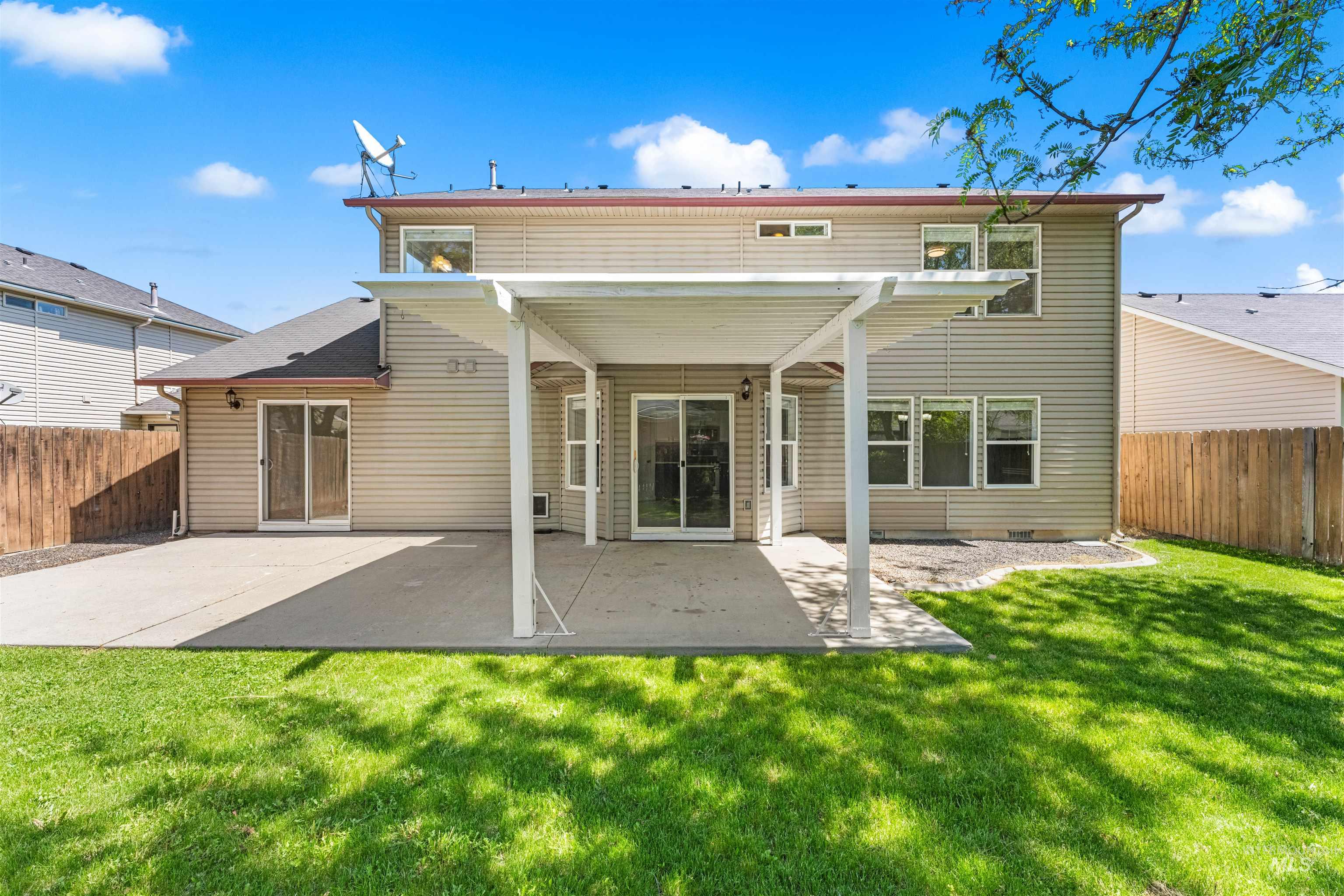 3421 N Tweedbrook Pl., Boise, Idaho 83713, 5 Bedrooms, 2.5 Bathrooms, Residential For Sale, Price $599,990,MLS 98995120
