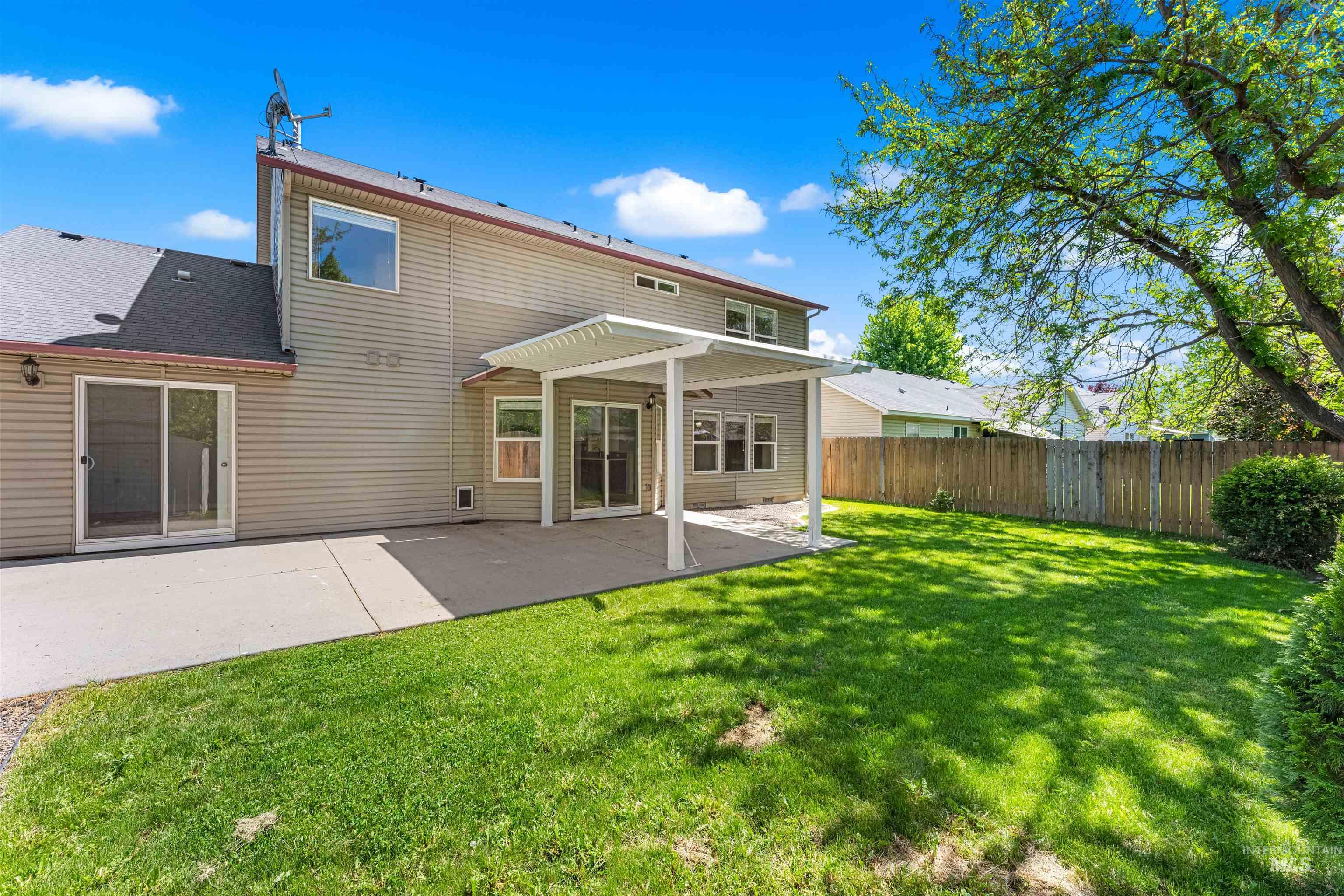 3421 N Tweedbrook Pl., Boise, Idaho 83713, 5 Bedrooms, 2.5 Bathrooms, Residential For Sale, Price $599,990,MLS 98995120