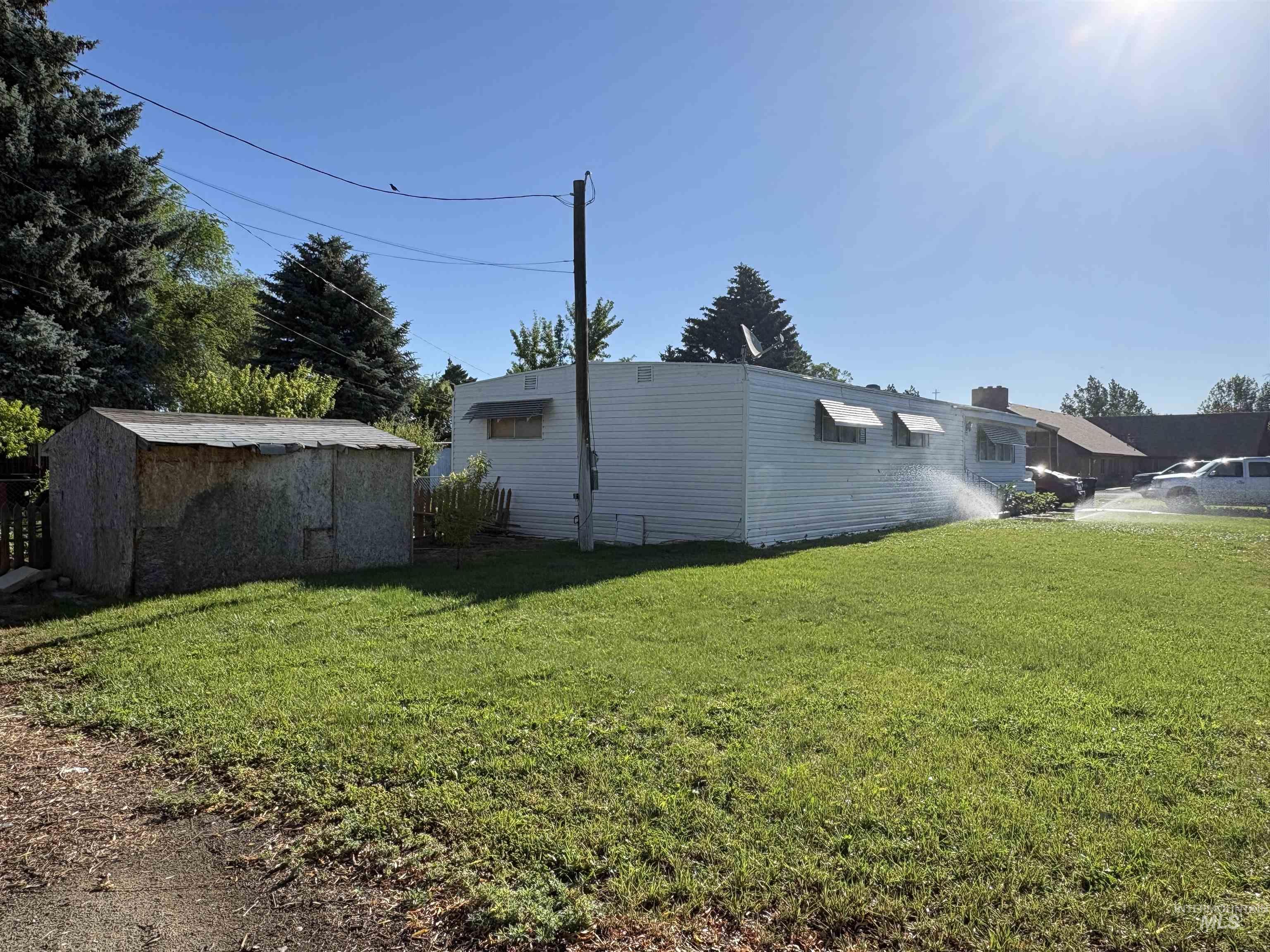117 E 5th Street, Shoshone, Idaho 83352, 3 Bedrooms, 2 Bathrooms, Residential For Sale, Price $168,000, 98995123