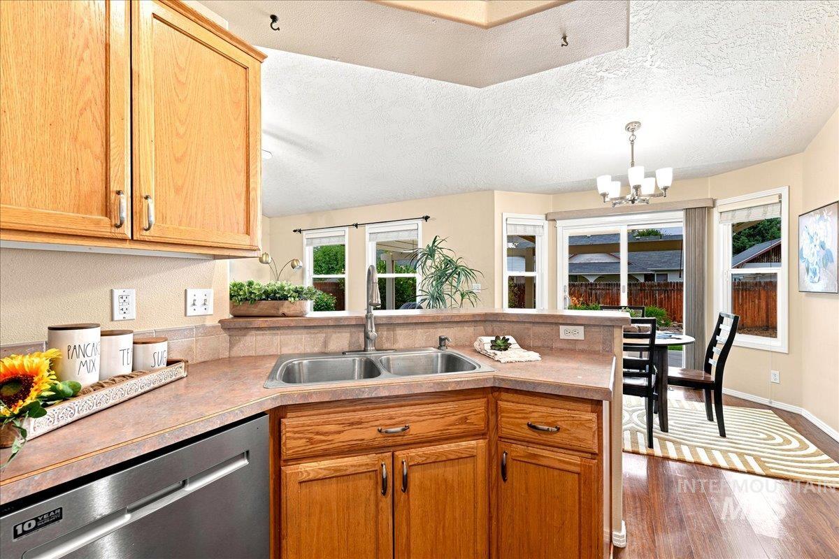 11214 W Poppy St, Boise, Idaho 83713, 4 Bedrooms, 2 Bathrooms, Residential For Sale, Price $459,900,MLS 98995132