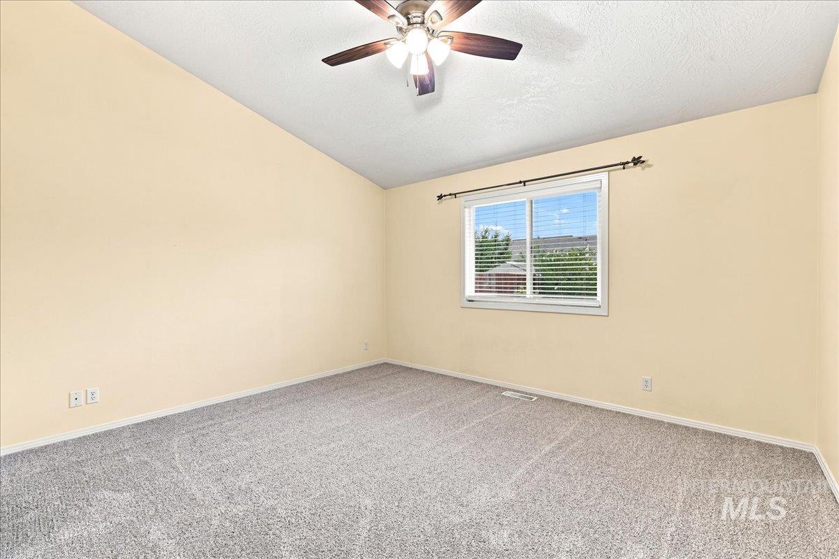 11214 W Poppy St, Boise, Idaho 83713, 4 Bedrooms, 2 Bathrooms, Residential For Sale, Price $459,900,MLS 98995132