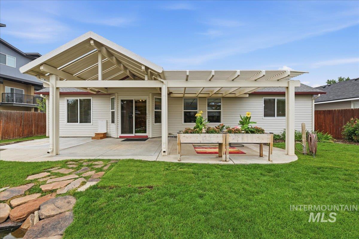 11214 W Poppy St, Boise, Idaho 83713, 4 Bedrooms, 2 Bathrooms, Residential For Sale, Price $459,900,MLS 98995132