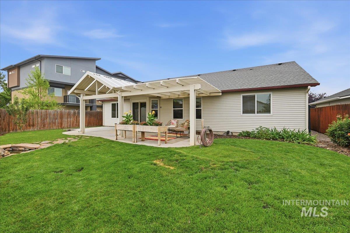 11214 W Poppy St, Boise, Idaho 83713, 4 Bedrooms, 2 Bathrooms, Residential For Sale, Price $459,900,MLS 98995132