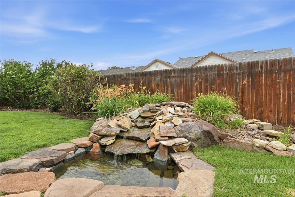 11214 W Poppy St, Boise, Idaho 83713, 4 Bedrooms, 2 Bathrooms, Residential For Sale, Price $459,900,MLS 98995132