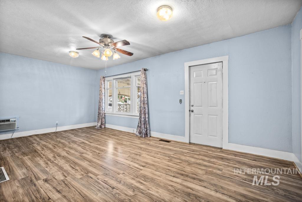 1107 Rosenlof Ave, Nampa, Idaho 83687, 3 Bedrooms, 1 Bathroom, Residential For Sale, Price $264,900, 98995139