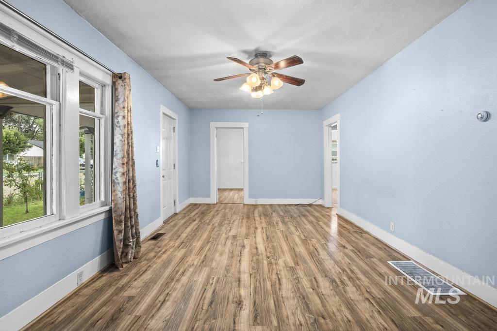 1107 Rosenlof Ave, Nampa, Idaho 83687, 3 Bedrooms, 1 Bathroom, Residential For Sale, Price $264,900, 98995139