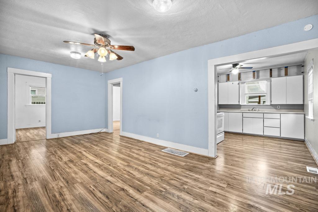 1107 Rosenlof Ave, Nampa, Idaho 83687, 3 Bedrooms, 1 Bathroom, Residential For Sale, Price $264,900, 98995139