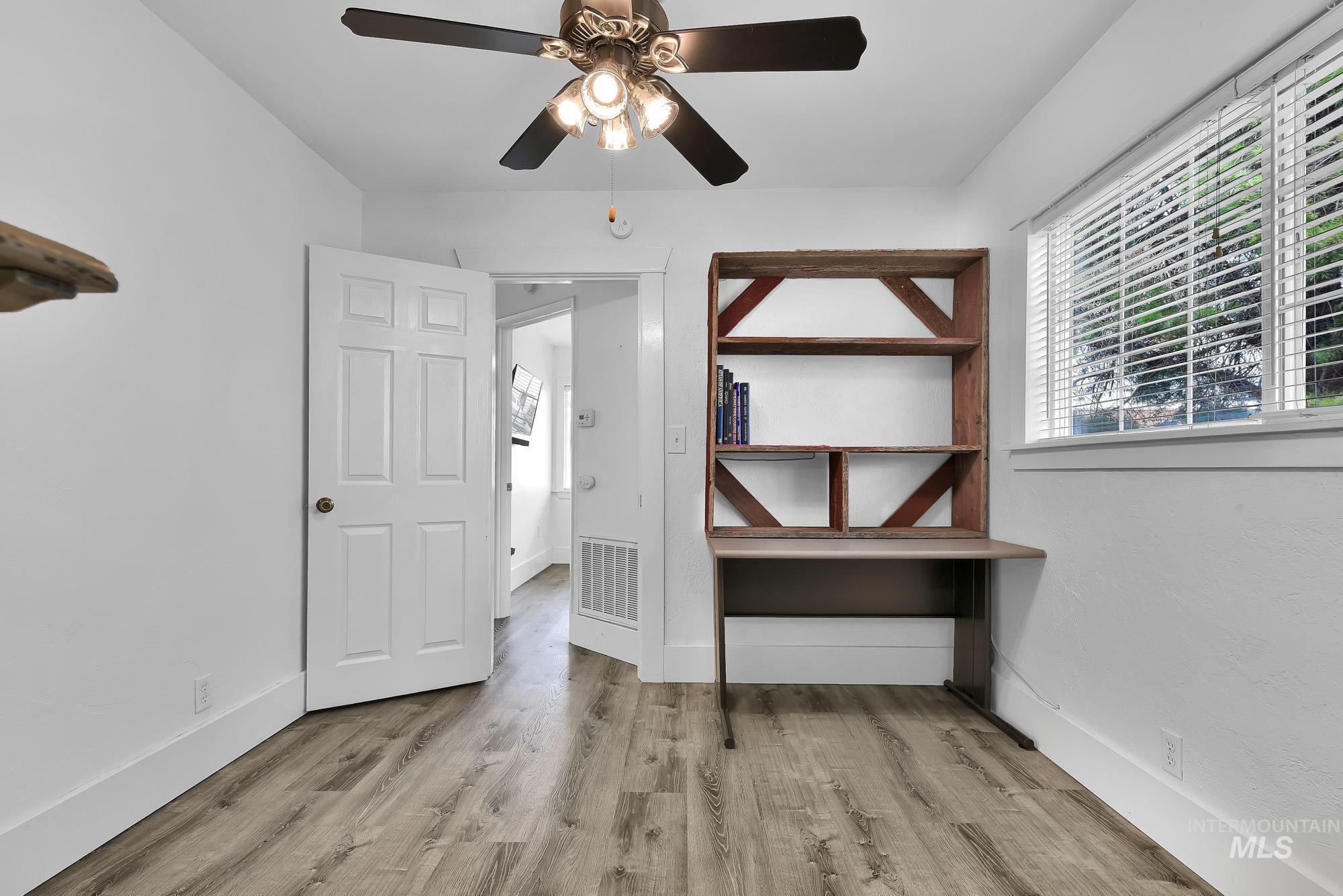 216 14th Ave S, Nampa, Idaho 83651, 2 Bedrooms, 1 Bathroom, Residential For Sale, Price $295,000, 98995140