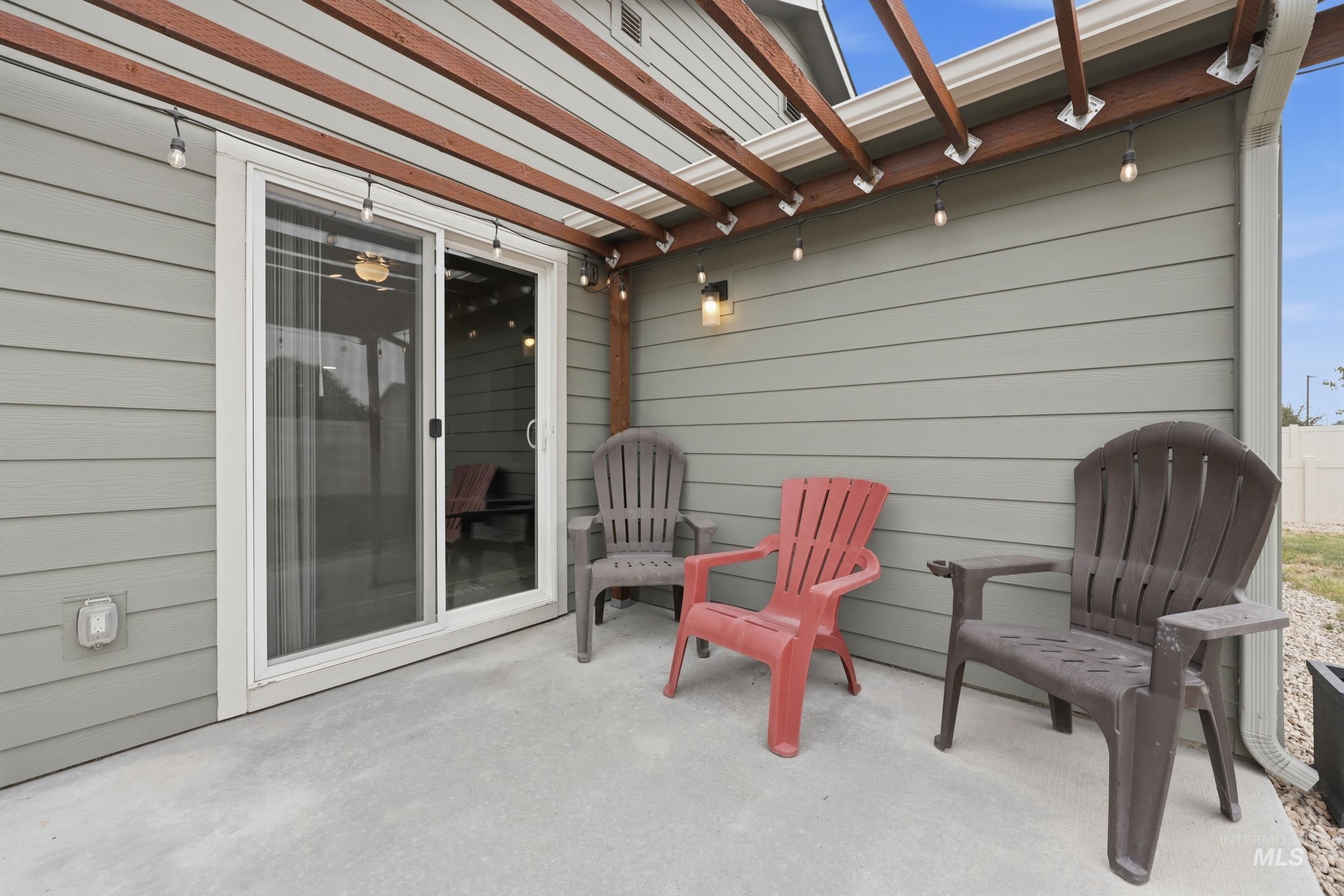 19602 Watling, Caldwell, Idaho 83605, 3 Bedrooms, 2 Bathrooms, Residential For Sale, Price $385,000,MLS 98995141