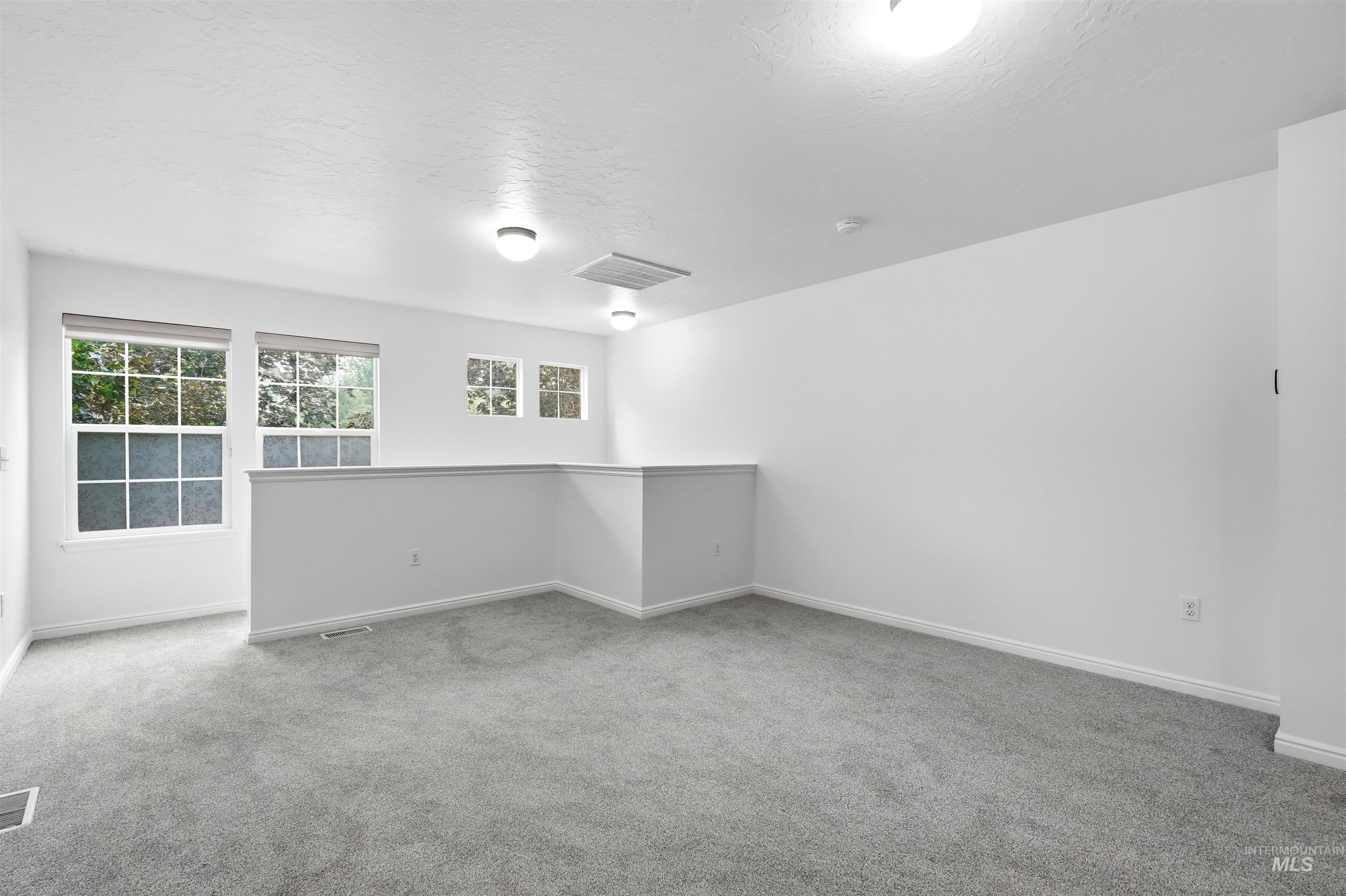 6219 W York, Boise, Idaho 83704, 4 Bedrooms, 3.5 Bathrooms, Residential For Sale, Price $429,900, 98995142
