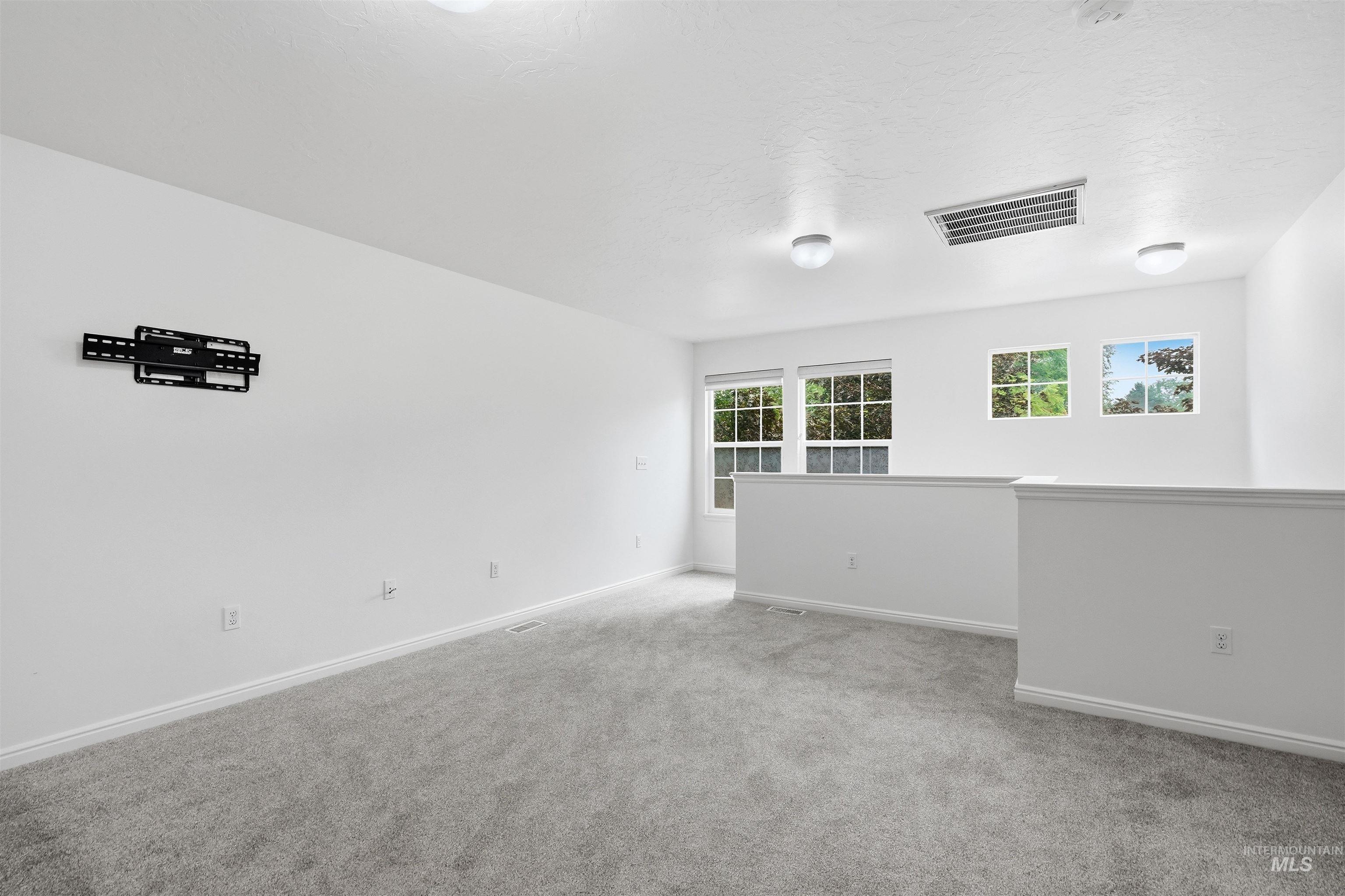6219 W York, Boise, Idaho 83704, 4 Bedrooms, 3.5 Bathrooms, Residential For Sale, Price $429,900, 98995142