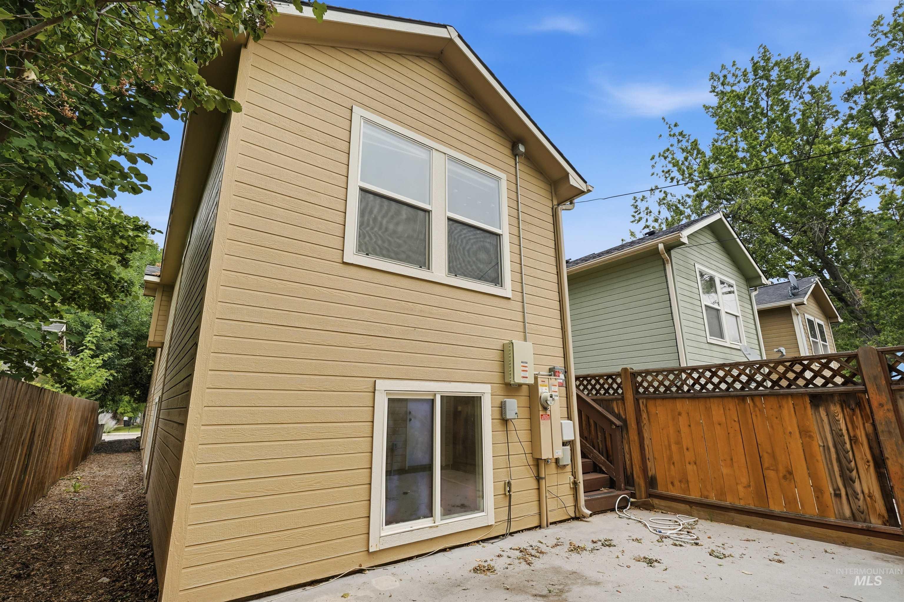 6219 W York, Boise, Idaho 83704, 4 Bedrooms, 3.5 Bathrooms, Residential For Sale, Price $429,900, 98995142