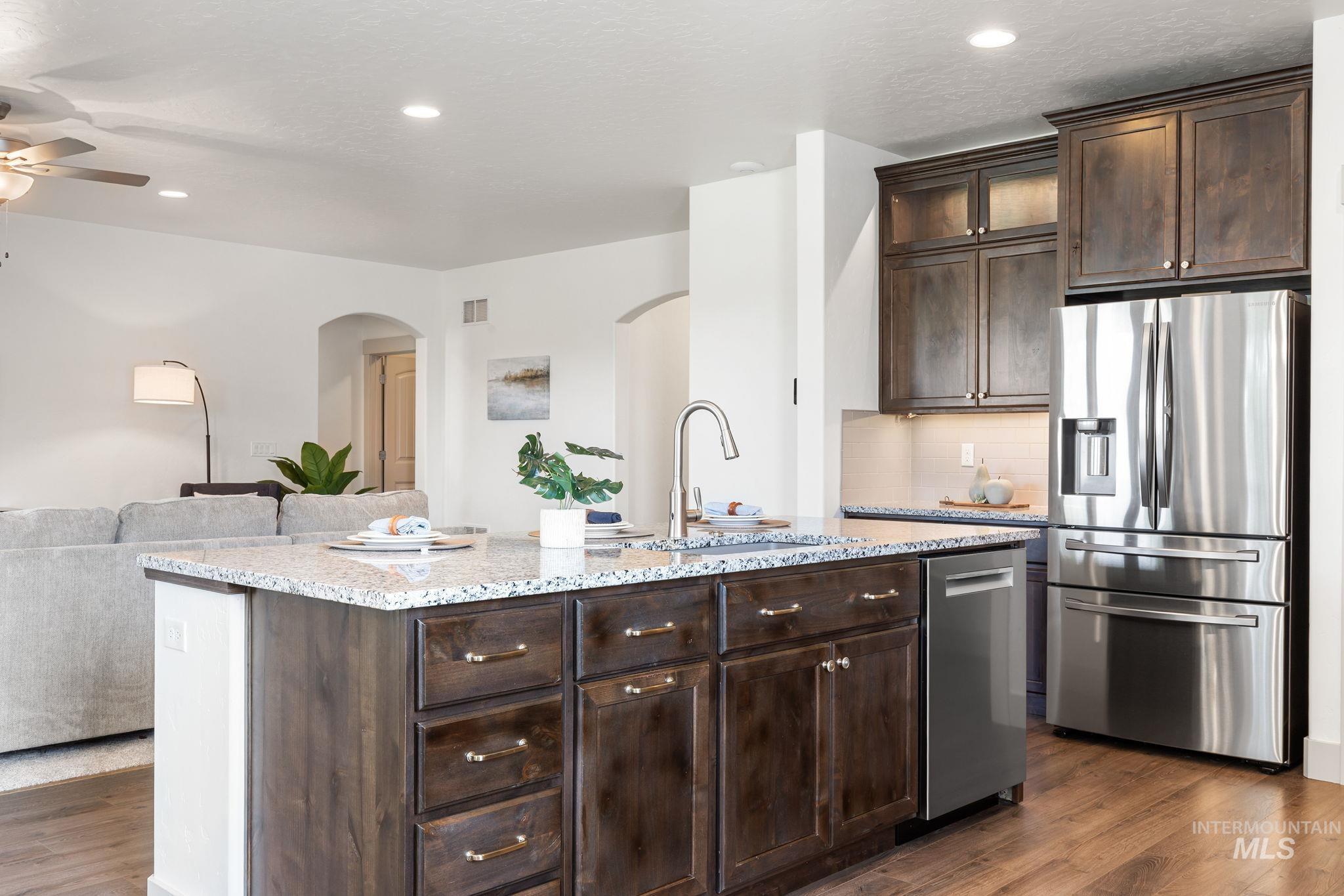6211 E Path Dr, Nampa, Idaho 83687, 2 Bedrooms, 3.5 Bathrooms, Residential For Sale, Price $699,999,MLS 98995143