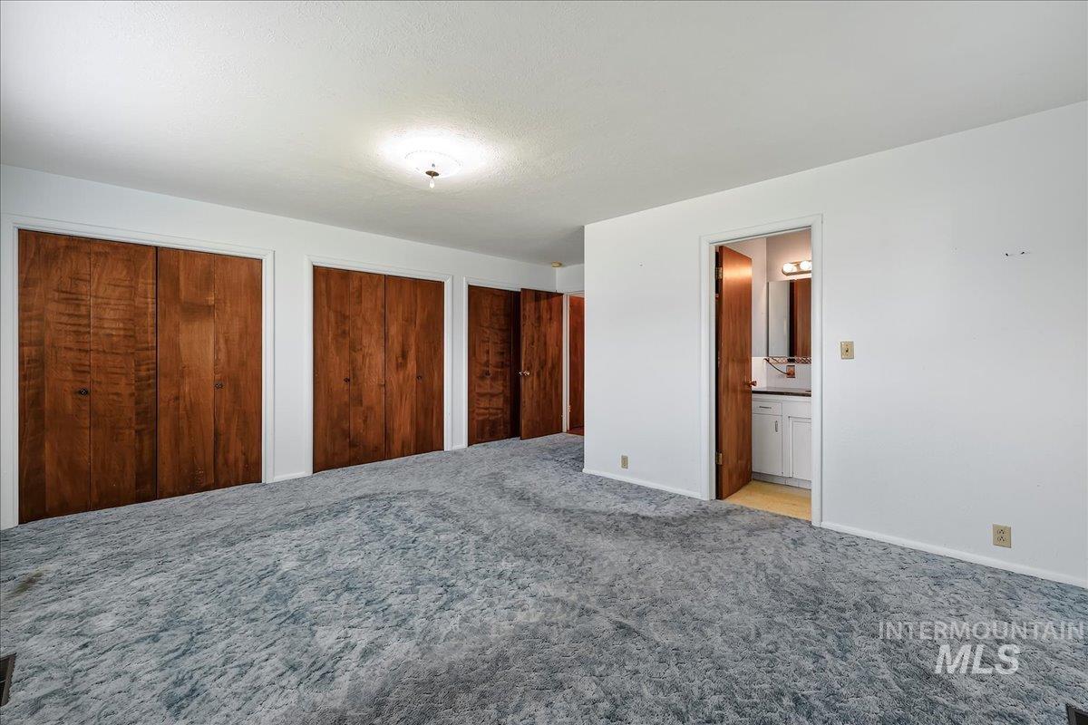 111 Palmer Dr, Nampa, Idaho 83686, 6 Bedrooms, 4 Bathrooms, Residential For Sale, Price $525,000, 98995145