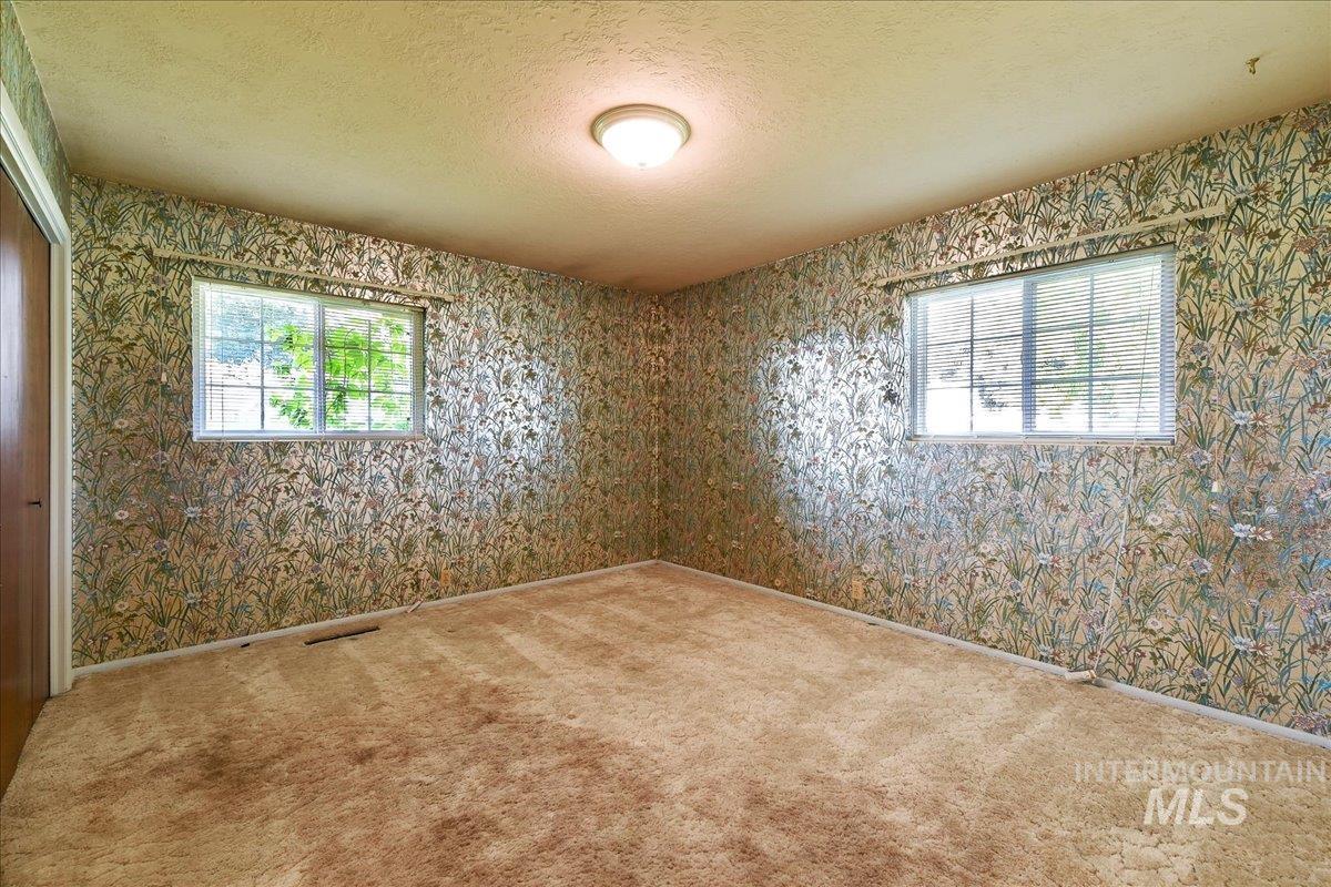 111 Palmer Dr, Nampa, Idaho 83686, 6 Bedrooms, 4 Bathrooms, Residential For Sale, Price $525,000, 98995145