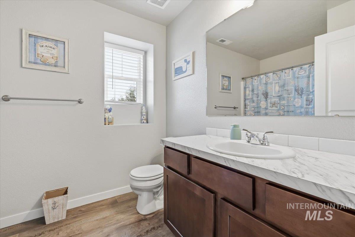 10615 Hackberry Street, Nampa, Idaho 83687, 4 Bedrooms, 2.5 Bathrooms, Residential For Sale, Price $459,000,MLS 98995146