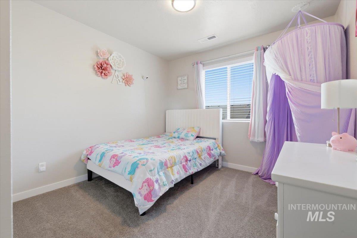 10615 Hackberry Street, Nampa, Idaho 83687, 4 Bedrooms, 2.5 Bathrooms, Residential For Sale, Price $459,000,MLS 98995146