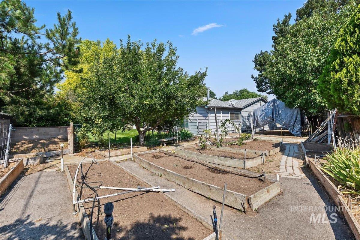6909 W. Sunnybrook Dr, Boise, Idaho 83709, 4 Bedrooms, 2 Bathrooms, Residential For Sale, Price $569,900,MLS 98995147
