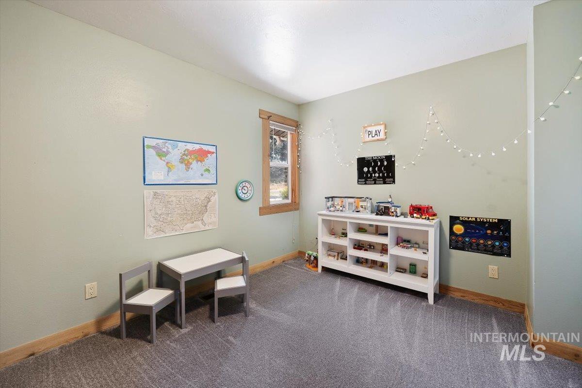 13 N 200 E, Shoshone, Idaho 83352, 7 Bedrooms, 5 Bathrooms, Residential For Sale, Price $679,000,MLS 98995148