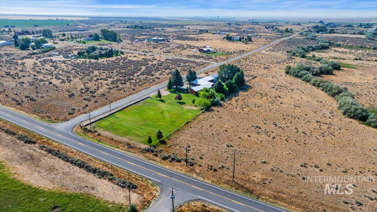 13 N 200 E, Shoshone, Idaho 83352, 7 Bedrooms, 5 Bathrooms, Residential For Sale, Price $699,000,MLS 98995148