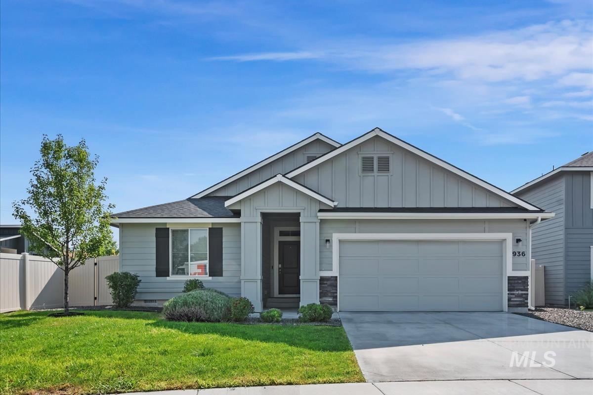936 S Wavetrain Ave, Boise, Idaho 83709, 4 Bedrooms, 2 Bathrooms, Residential For Sale, Price $445,000, 98995149
