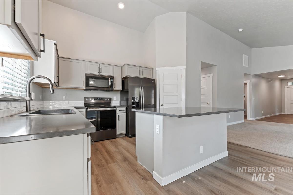 936 S Wavetrain Ave, Boise, Idaho 83709, 4 Bedrooms, 2 Bathrooms, Residential For Sale, Price $445,000, 98995149