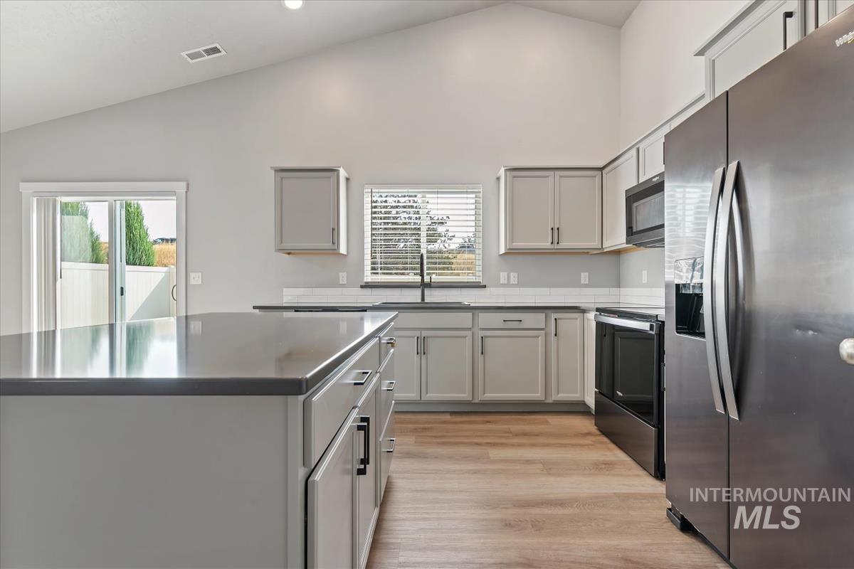 936 S Wavetrain Ave, Boise, Idaho 83709, 4 Bedrooms, 2 Bathrooms, Residential For Sale, Price $445,000, 98995149