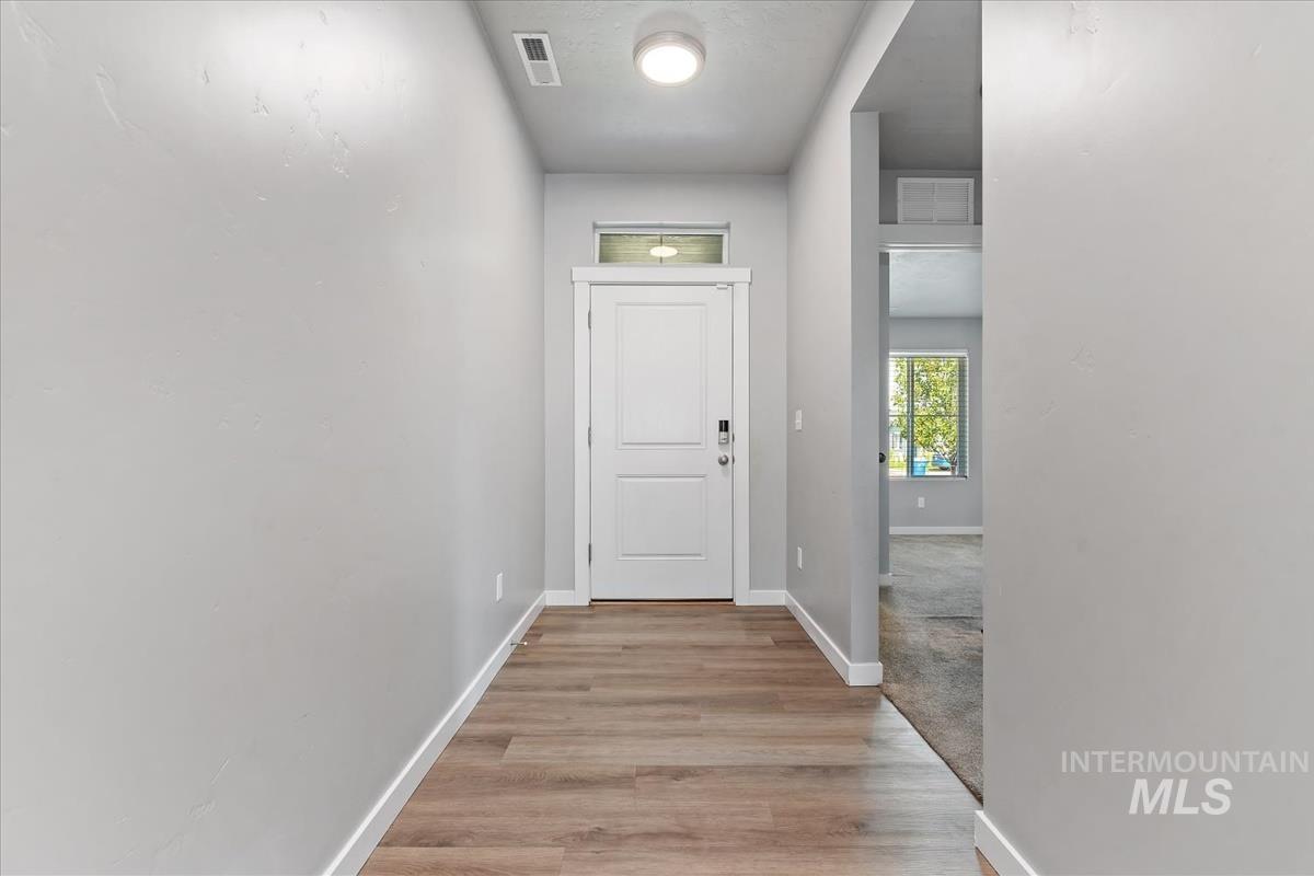 936 S Wavetrain Ave, Boise, Idaho 83709, 4 Bedrooms, 2 Bathrooms, Residential For Sale, Price $445,000, 98995149