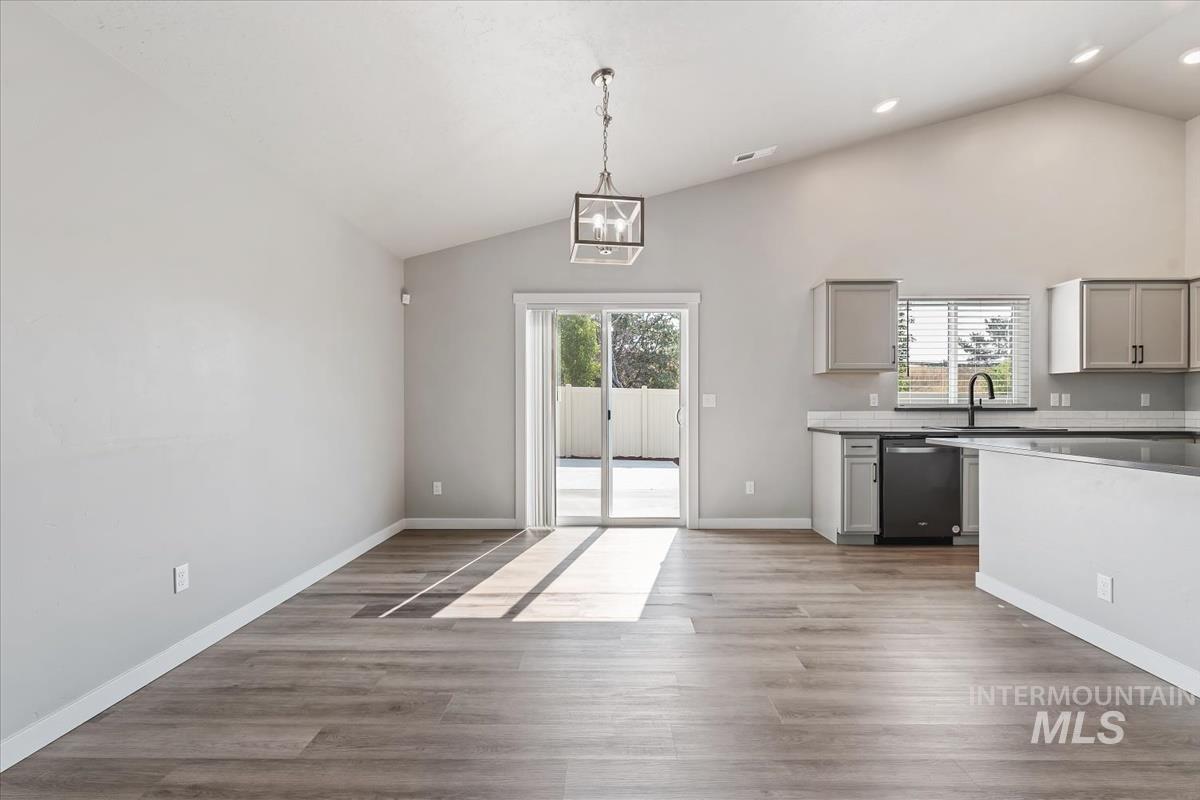 936 S Wavetrain Ave, Boise, Idaho 83709, 4 Bedrooms, 2 Bathrooms, Residential For Sale, Price $445,000, 98995149