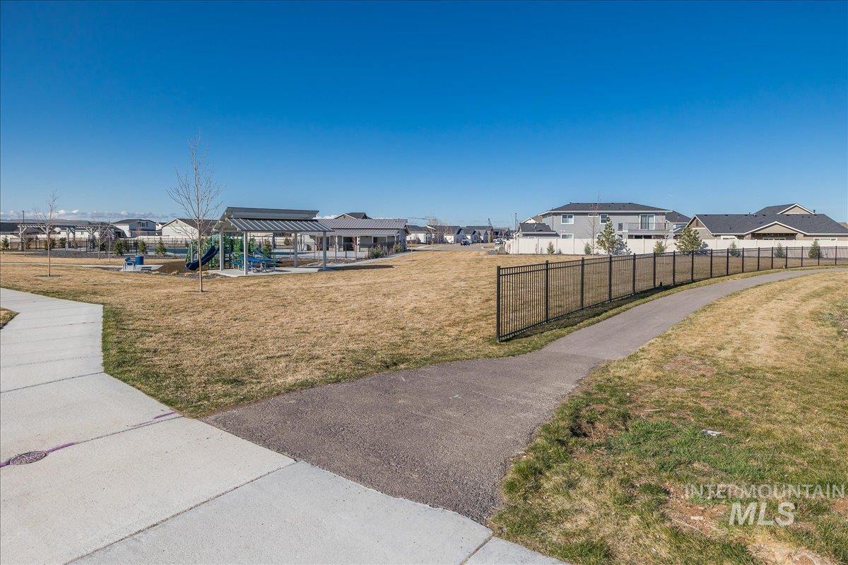 1259 E Fort Erie St, Kuna, Idaho 83634, 3 Bedrooms, 2 Bathrooms, Residential For Sale, Price $445,000,MLS 98995150