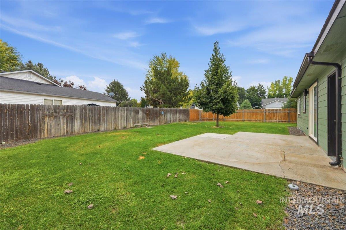 2803 Brisol, Caldwell, Idaho 83605, 3 Bedrooms, 2 Bathrooms, Residential For Sale, Price $375,000,MLS 98995152