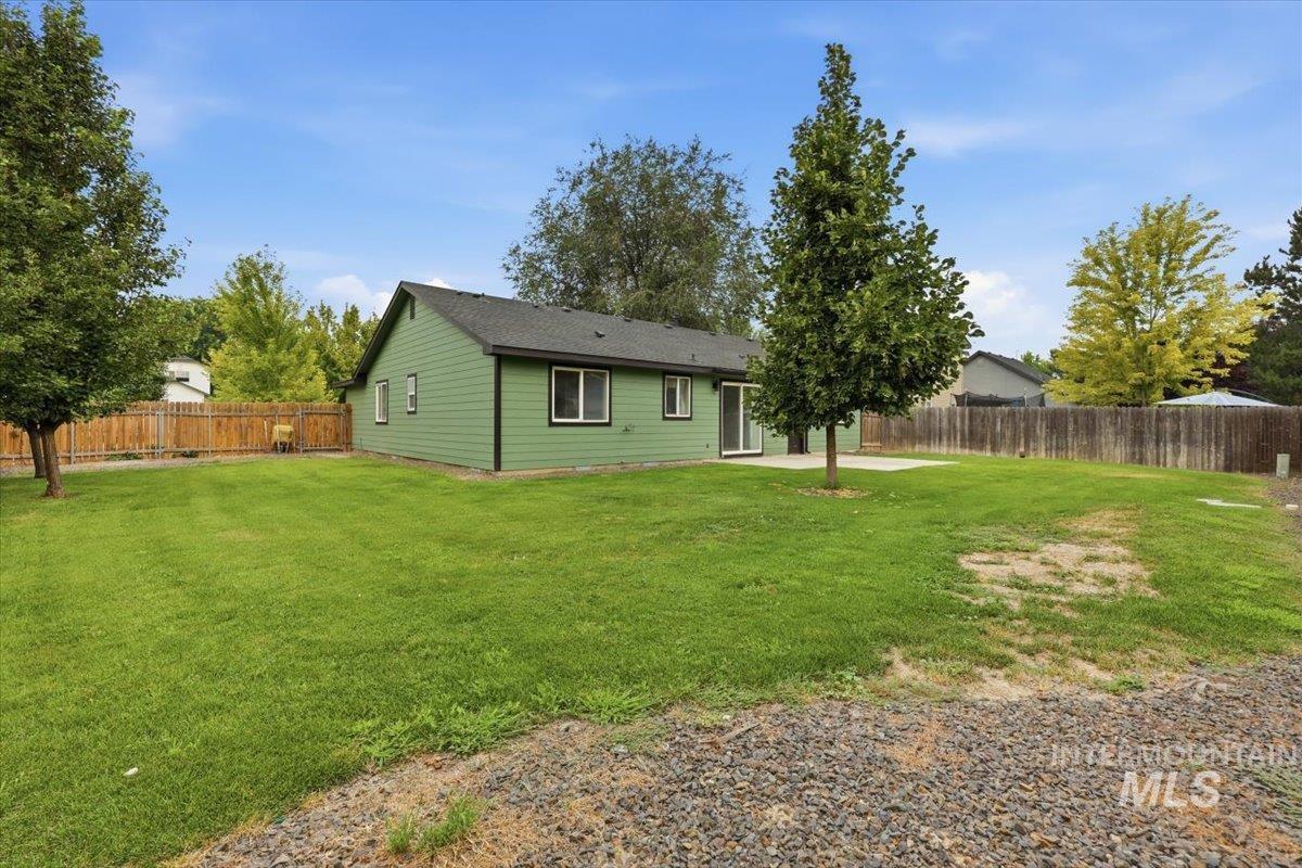 2803 Brisol, Caldwell, Idaho 83605, 3 Bedrooms, 2 Bathrooms, Residential For Sale, Price $375,000,MLS 98995152