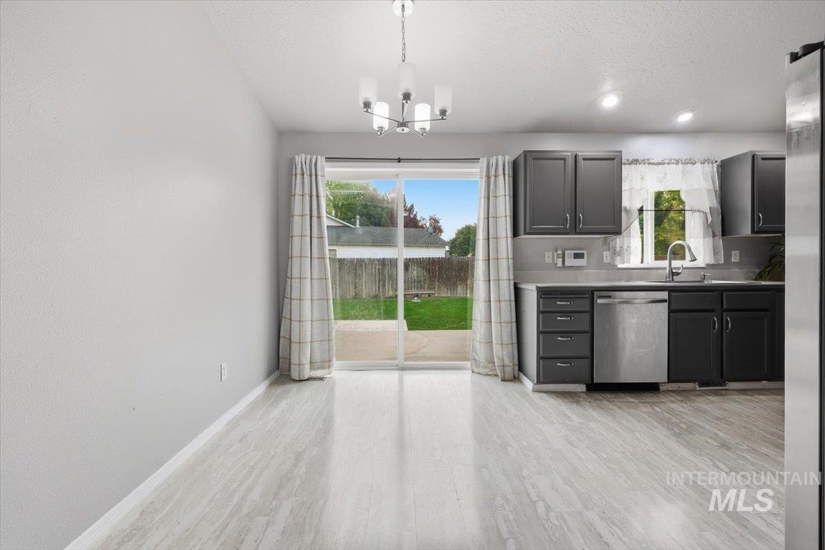 2803 Brisol, Caldwell, Idaho 83605, 3 Bedrooms, 2 Bathrooms, Residential For Sale, Price $375,000,MLS 98995152