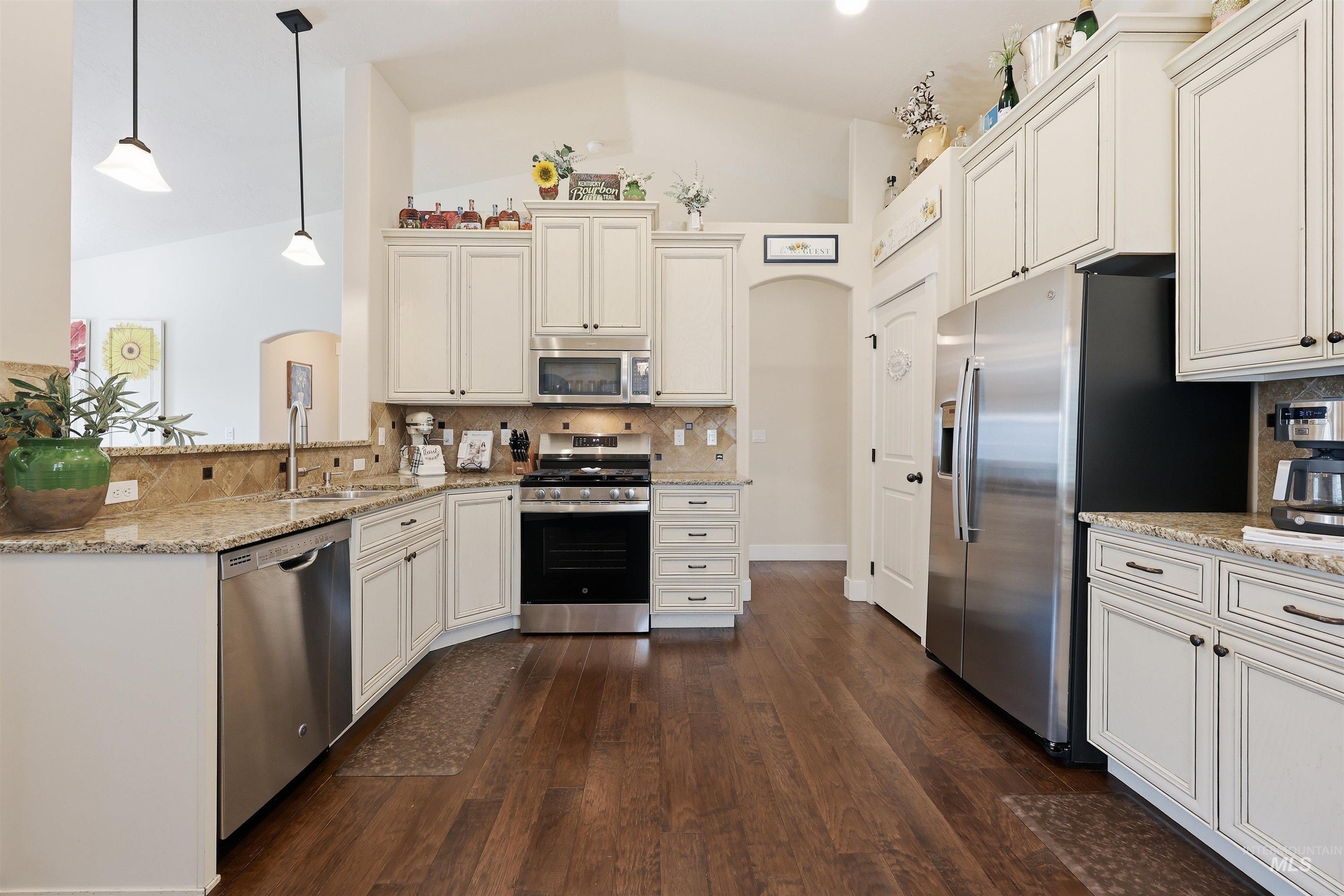 5159 W Brunmier, Eagle, Idaho 83616, 3 Bedrooms, 2 Bathrooms, Residential For Sale, Price $529,900, 98995153